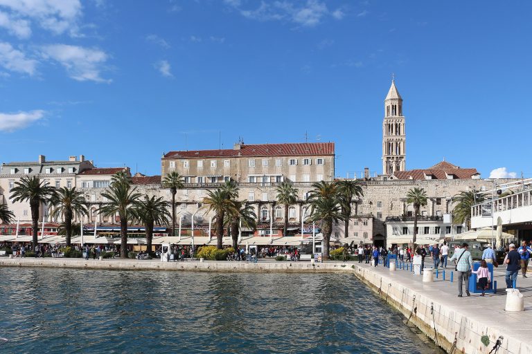 View_of_Diocletian's_Palace,_Split_01